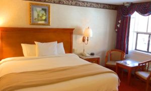 Honeymoon suite at River Edge Motor Lodge